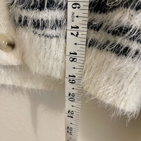 Cozy Knit Zebra Sweater - Picture 3 of 5